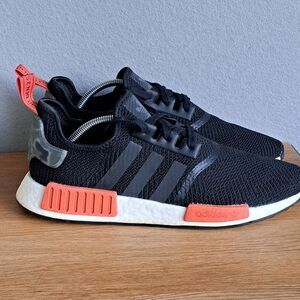 Adidas NMD R1 Men’s 11 Core Black Raw Amber Running Sneakers AQ0882 Shoes
